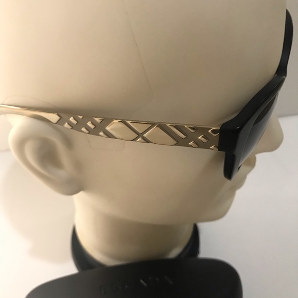 Burberry BE4220F Sunglasses - Matte Black (34648G) - Picture 6 of 8